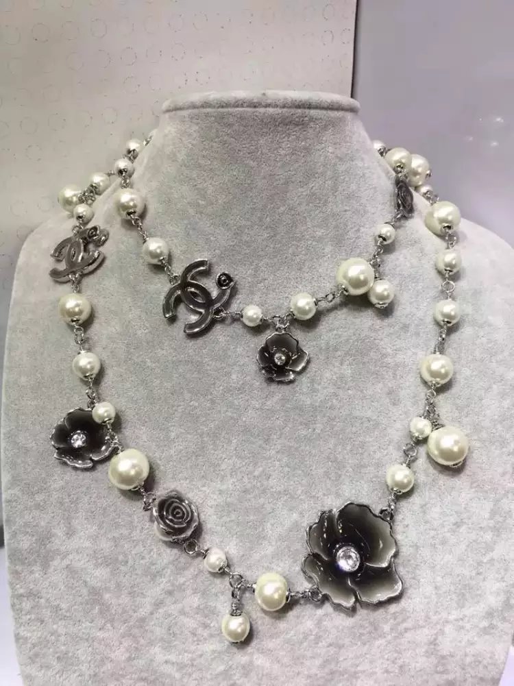 Collana con Maglie Chanel Modello 22